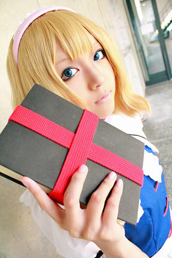 Touhou Project 08: Imperishable Night - It's COSPLAY time!